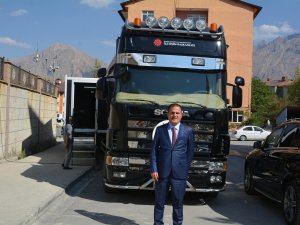 Cumhurbaşkanlığı Dijital Tır’ı Hakkari’de