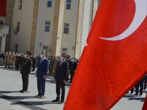 Hakkari’de 19 Eylül Gaziler Günü Kutlandı
