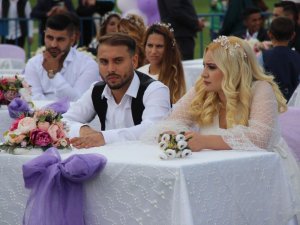 50 Roman çiftin nikahı kıyıldı