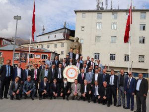 Hakkari’de muhtarlar günü kutlandı
