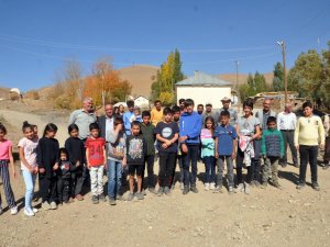 30 kilometre yol kat eden öğrenciler