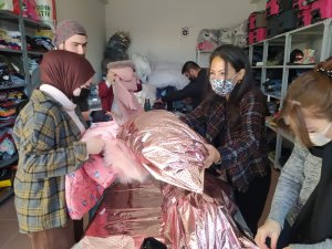 ÇOMÜ’ den Hakkâri’ye Uzanan Destek