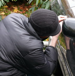 HIRSIZLAR SUÇ ÜSTÜ YAKALANDI