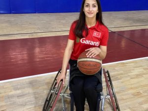Müdür Yıldırım'dan milli sporcuya ziyaret