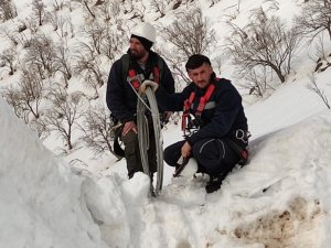Sınır’da çalışan Vedaş ekiplerinin zor anları