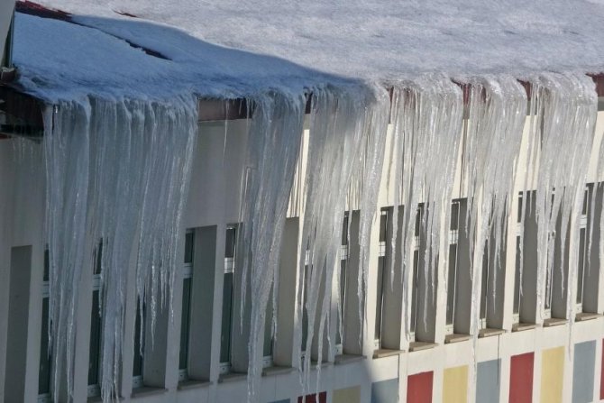 Meteorolojiden çığ, buzlanma ve don uyarısı
