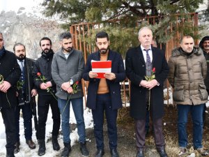 Avukat Cumhur Keskin mezarı başında anıldı
