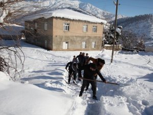 ‘’Bizde köyün karla mücadele ekipleriyiz’’