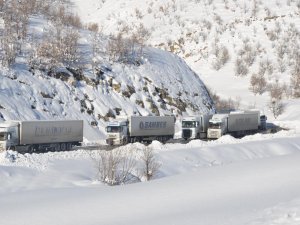 Karayolunda sürücülerin zor anları