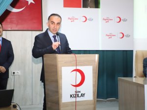 Hakkari Kızılay Başkanı Bozkurt güven tazeledi