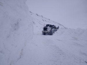Hakkari'de 40 köy yolu ulaşıma kapandı