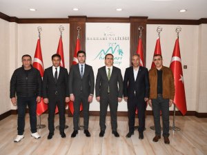 Amatör Kulüplerden Vali Akbıyık’a teşekkür ziyareti..