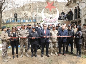 Vali Akbıyık, şehitler parkını hizmete açtı