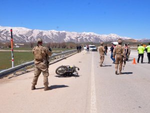 Yüksekova'da kaza 1-ölü 1 yaralı