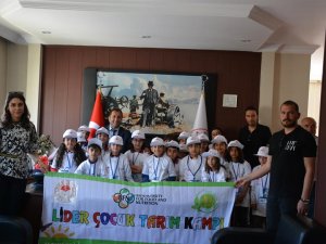 Hakkari'de liderler çocuk tarım kampı gerçekleştirildi
