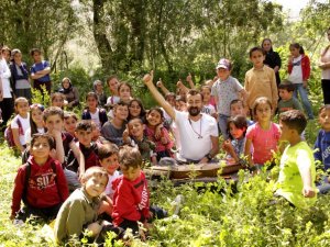 Santuru köy çocuklarıyla buluşturdu
