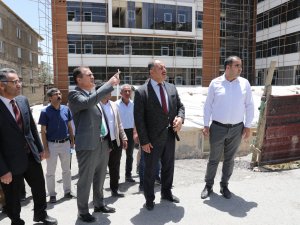 Vali Akbıyık, yeni kurum binasını denetledi