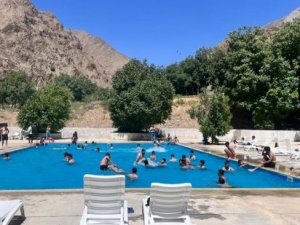 Hakkari Tatil köyü sevindiriyor
