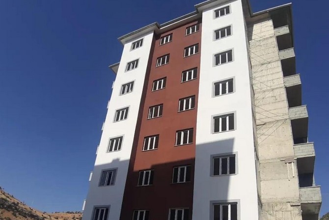 Konut satışının az ol olduğu il Hakkari