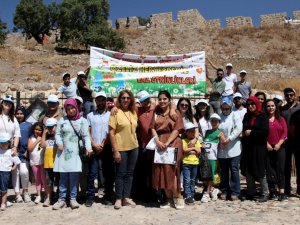 Özel gereksinimli çocuklar Akdamar Adası’nı gezdi