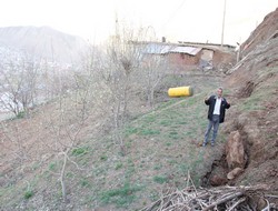 Hafriyat çalışması ev boşalttı