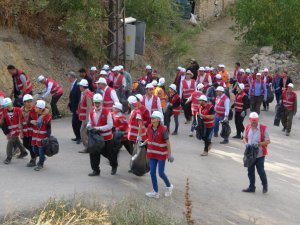 Gönüllülerden örnek davranış