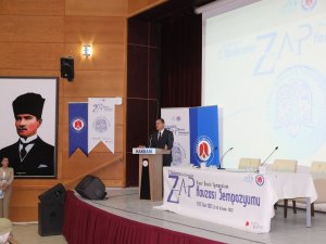 Hakkari'de Zap havzası sempozyumu