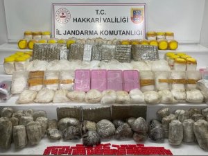 Yüksekova'da uyuşturucu ele geçirildi