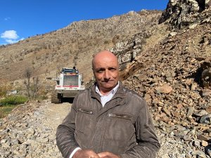 Hakkari Taşbaşı İde mezrasında yol çalışması