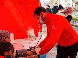 Hakkari UMKE ekibi sahra hastanesi kurdu
