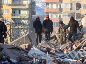 Depremde can kaybı " 31 bin 974'e yükseldi"