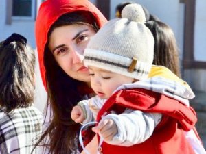Depremzede çocuklara moral etkinliği