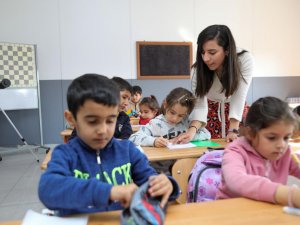 Konteyner kentte ders zili çaldı