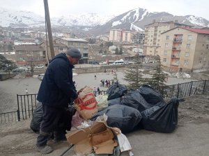 Hakkari belediyesinden bahar temizliği