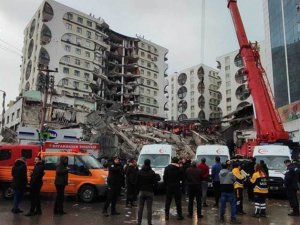 Deprem bölgesinde 55 çocuk kayıp