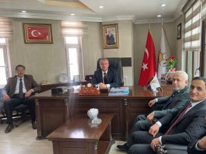 Prof Dr. Pakiş’ten Başkan Kaya’ya ziyaret