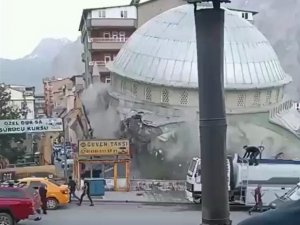 Hacı. Sait Camisi yıkma anı