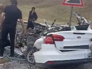 Trafik kazası ölü ve yaralılar var
