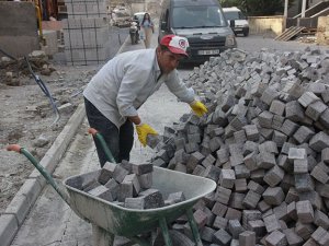 Hakkari sokaklarına şekil veriyorlar