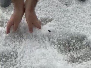 Tunceli’yi ağustos ayında dolu vurdu