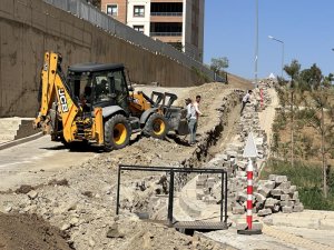 Yüksekova’da doğalgaz çalışması devam ediyor