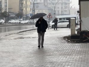 Kar yağışı yerini yağmura bıraktı