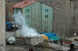 EN BÜYÜK BAŞKAN  GERGİNLİĞİ