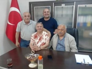 Sanatçı Şahinoğlun'dan Hakkarililer derneğine ziyaret