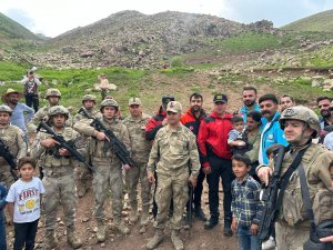 Kayıp çocuğu jandarma buldu