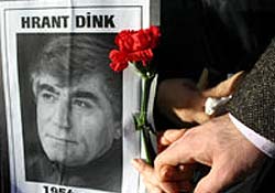 Gazeteci Hrant Dink anılıyor