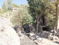 Dere yatağı tehlike saçıyor