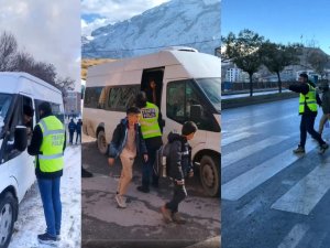 Hakkari’ polisinde okul çevresinde sıkı denetim