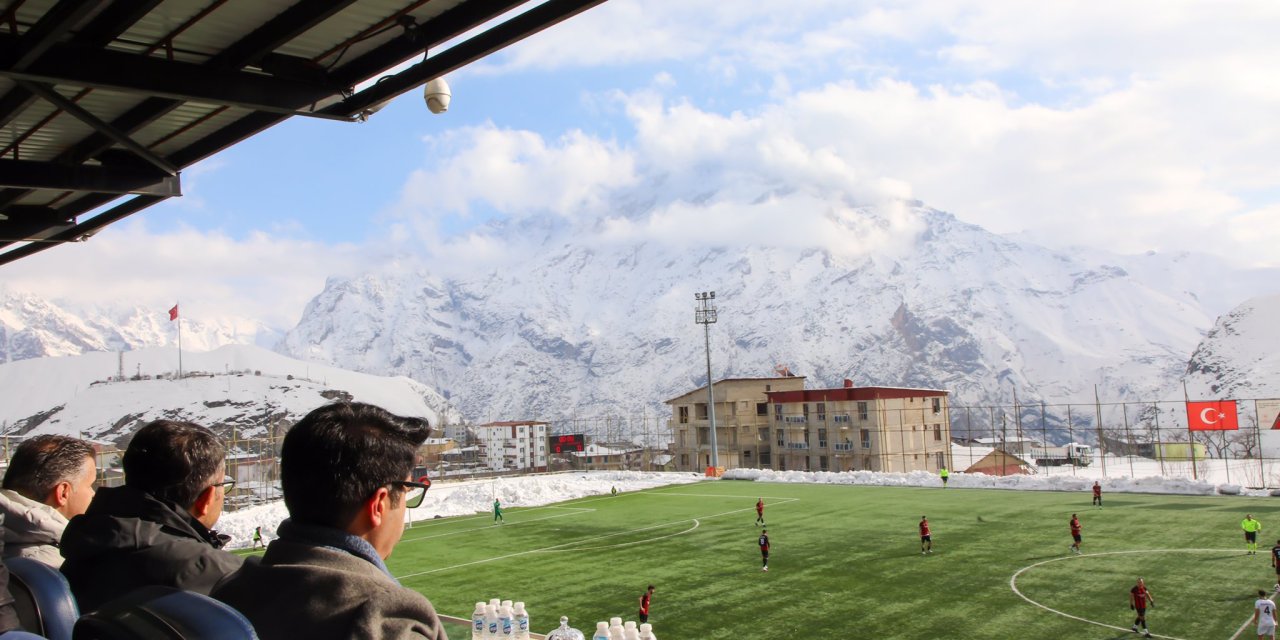 Vali Çelik, Zapspor'a başarılar diledi