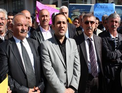Açlık grevine destek yürüyüşü